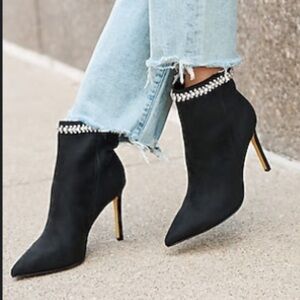 Express Women’s Size 9 Booties Express Black Heeled Boots with Diamond Trim